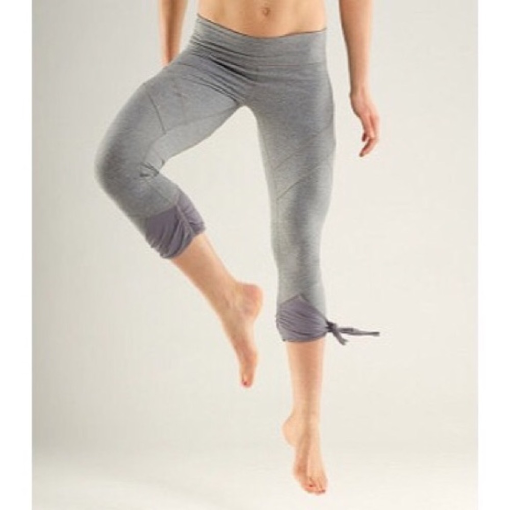 Lululemon Bandhas Crops 🦄